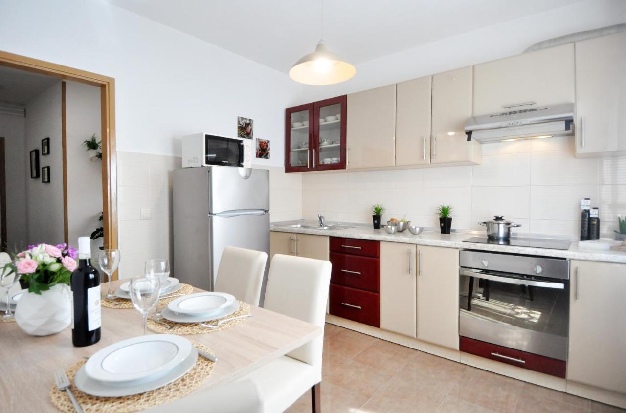 Apartman Lory Póla Kültér fotó