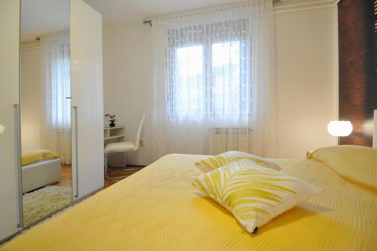 Apartman Lory Póla Kültér fotó
