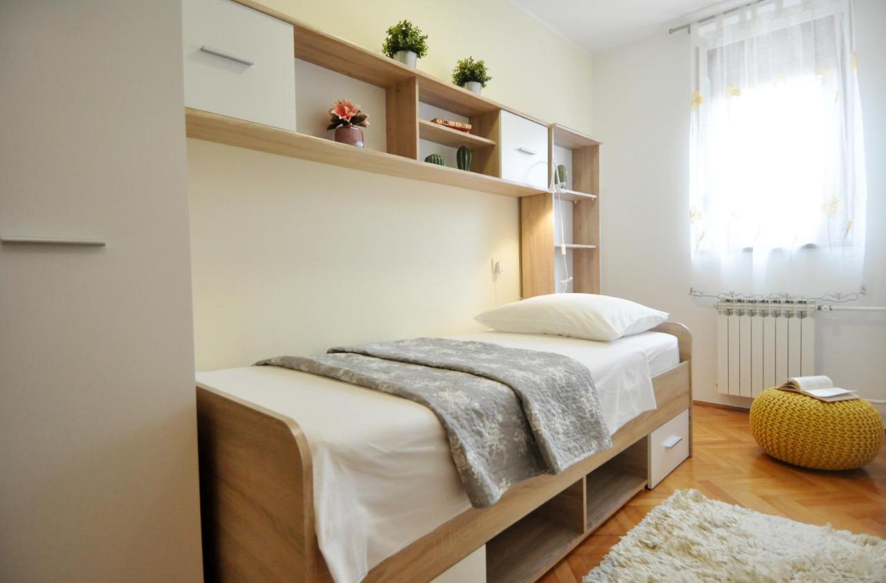 Apartman Lory Póla Kültér fotó