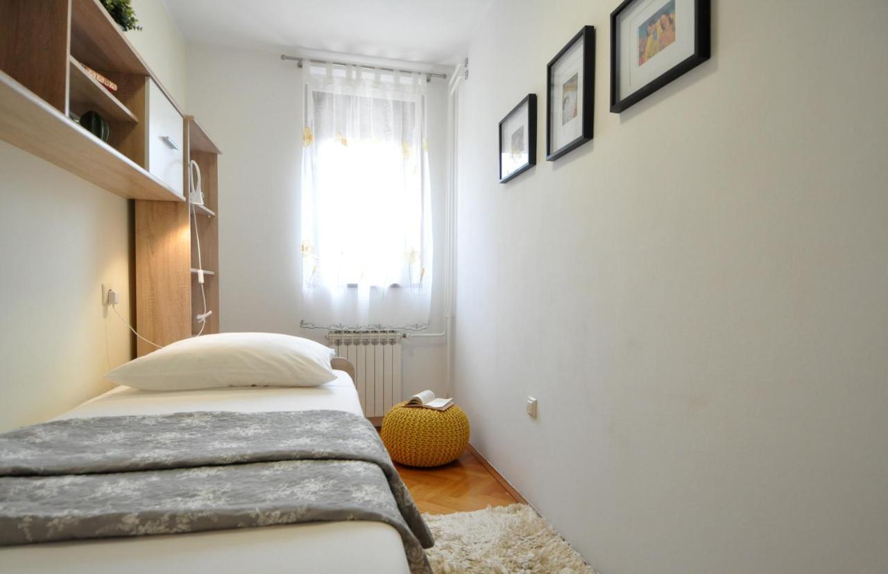Apartman Lory Póla Kültér fotó